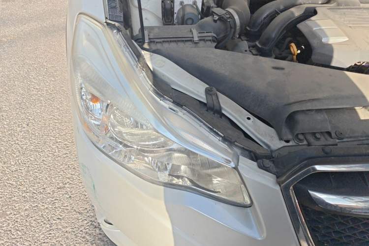 Used Subaru XV 2014 2.0i Comfort Edition Right Front Headlight