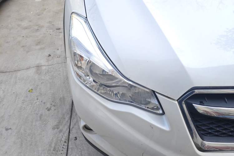 Used Subaru XV 2014 2.0i Comfort Edition Right Front Headlight