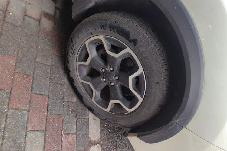 Used Subaru XV 2014 2.0i Elite Edition Right Front Wheel Hub