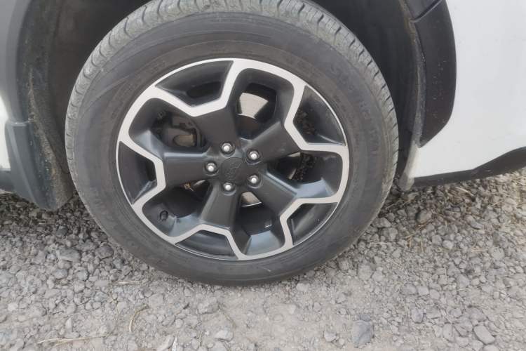Used Subaru XV 2014 2.0i Comfort Navigation Edition Right Front Wheel Hub