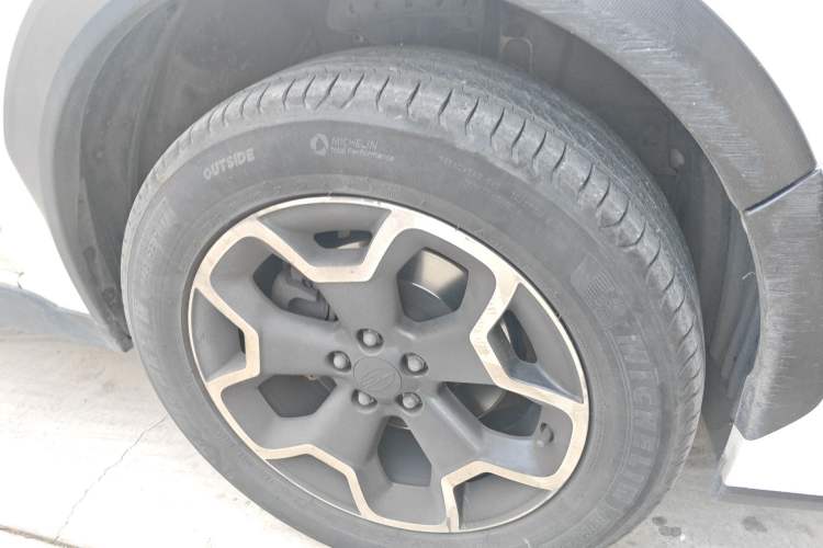 Used Subaru XV 2014 2.0i Comfort Edition Right Front Wheel Hub