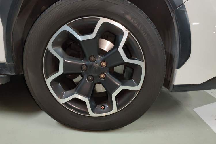Used Subaru XV 2014 2.0i Elite Edition Right Front Wheel Hub