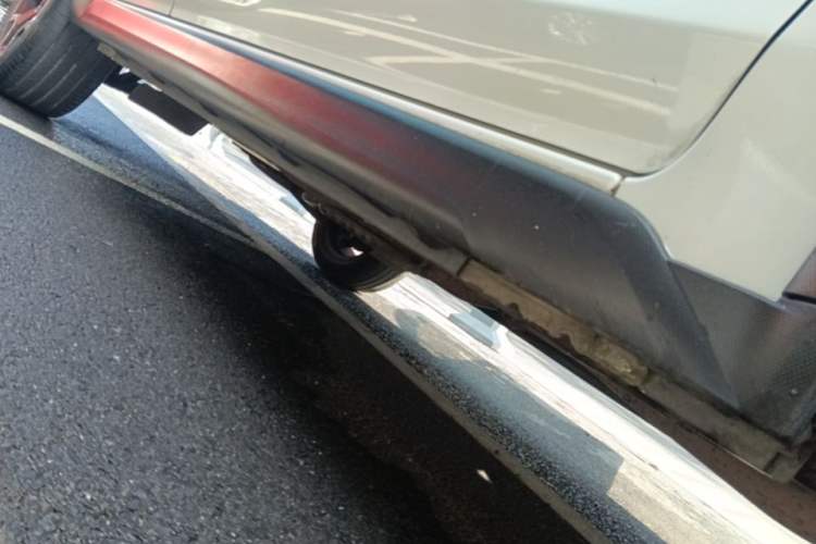 Used Subaru XV 2014 2.0i Comfort Edition Right Side Sill