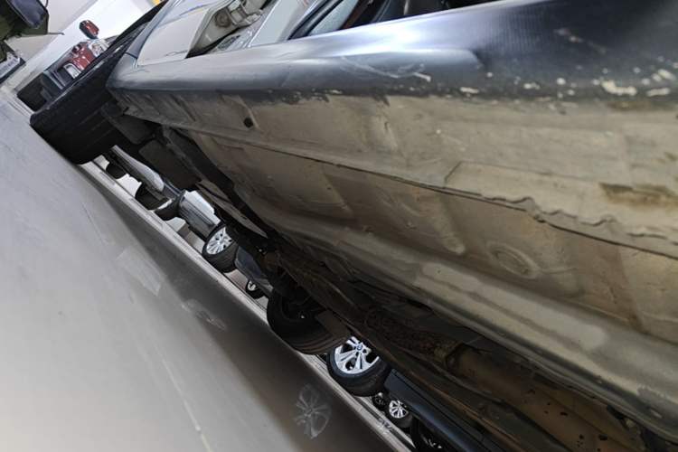 Used Subaru XV 2014 2.0i Luxury Edition Right Side Sill