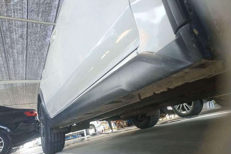 Used Subaru XV 2014 2.0i Comfort Edition Right Side Sill