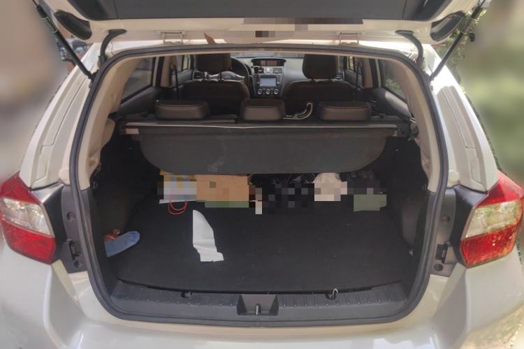 Used Subaru XV 2014 2.0i Elite Edition Trunk
