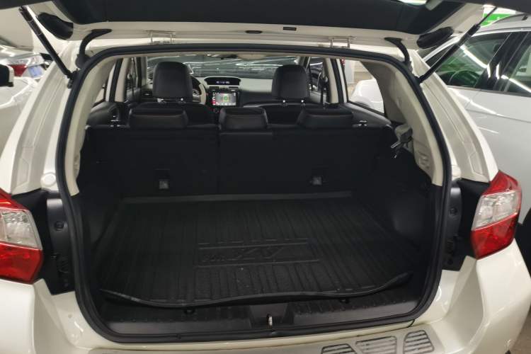 Used Subaru XV 2014 2.0i Comfort Edition Trunk