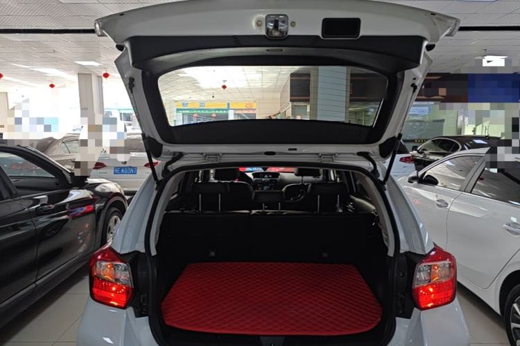 Used Subaru XV 2014 2.0i Luxury Edition Trunk