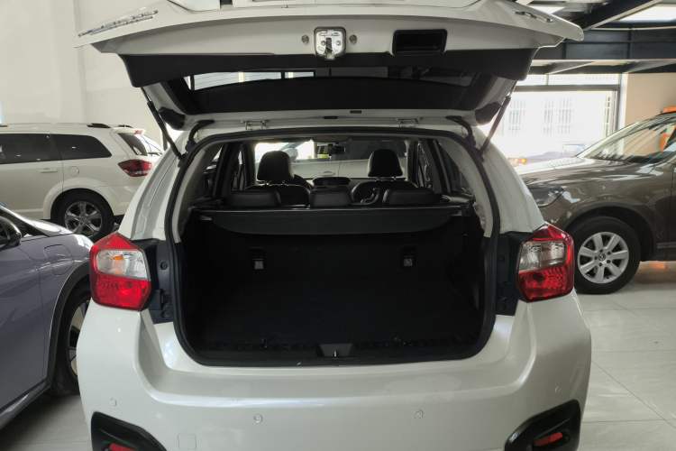 Used Subaru XV 2014 2.0i Luxury Edition Trunk