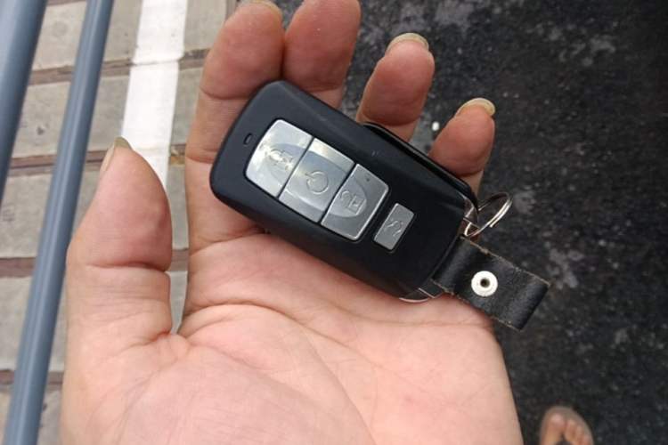 Used Subaru XV 2014 2.0i Comfort Edition Vehicle Key