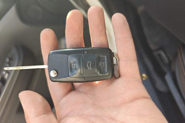 Used Subaru XV 2014 2.0i Comfort Edition Vehicle Key