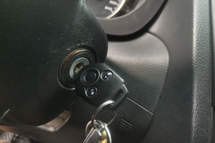 Used Subaru XV 2014 2.0i Comfort Navigation Edition Vehicle Key