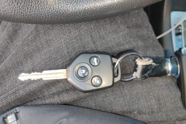 Used Subaru XV 2014 2.0i Elite Edition Vehicle Key