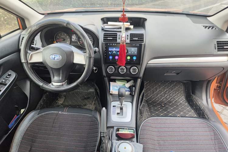 Used Subaru XV 2014 2.0i Comfort Edition Center Console