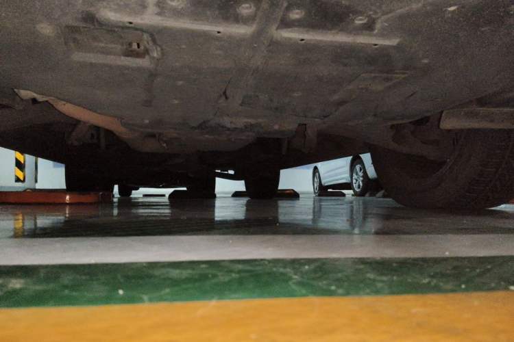 Used Subaru XV 2014 2.0i Elite Edition Chassis Front