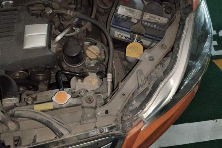 Used Subaru XV 2014 2.0i Elite Edition Engine Bay Left