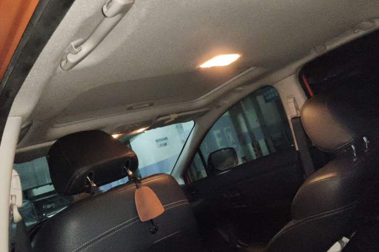 Used Subaru XV 2014 2.0i Elite Edition Headliner