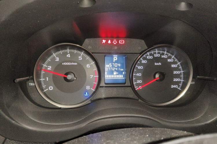 Used Subaru XV 2014 2.0i Elite Edition Odometer Close Up