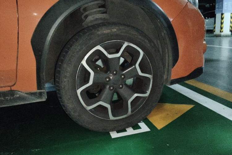 Used Subaru XV 2014 2.0i Elite Edition Right Front Wheel Hub