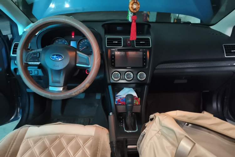 Used Subaru XV 2015 2.0i Special Edition Sport Model Center Console