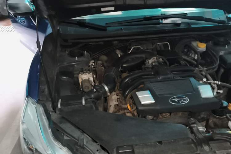 Used Subaru XV 2015 2.0i Special Edition Sport Model Engine Bay Right