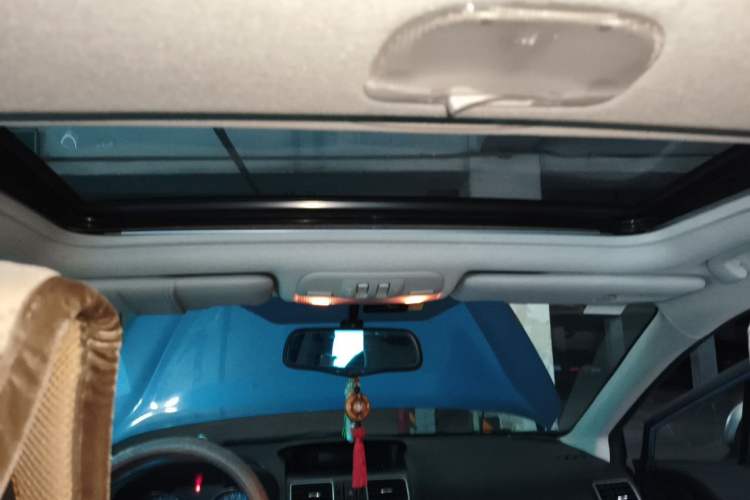 Used Subaru XV 2015 2.0i Special Edition Sport Model Headliner