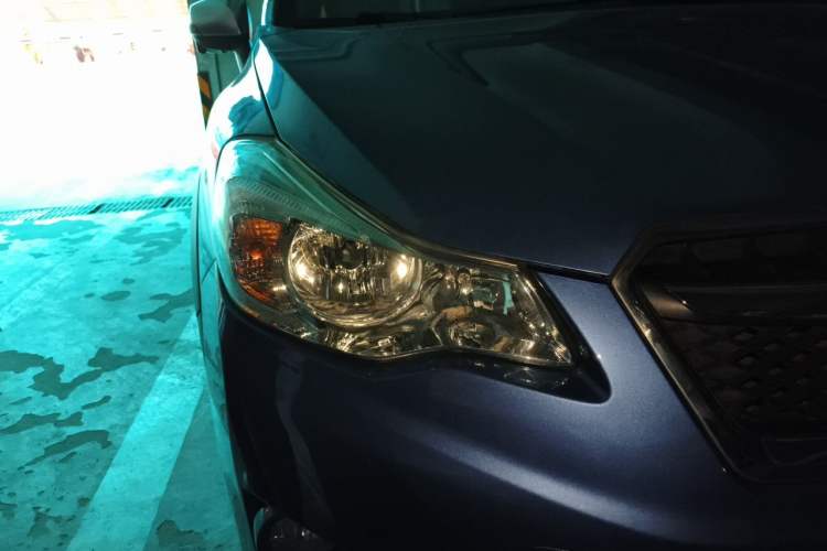 Used Subaru XV 2015 2.0i Special Edition Sport Model Right Front Headlight