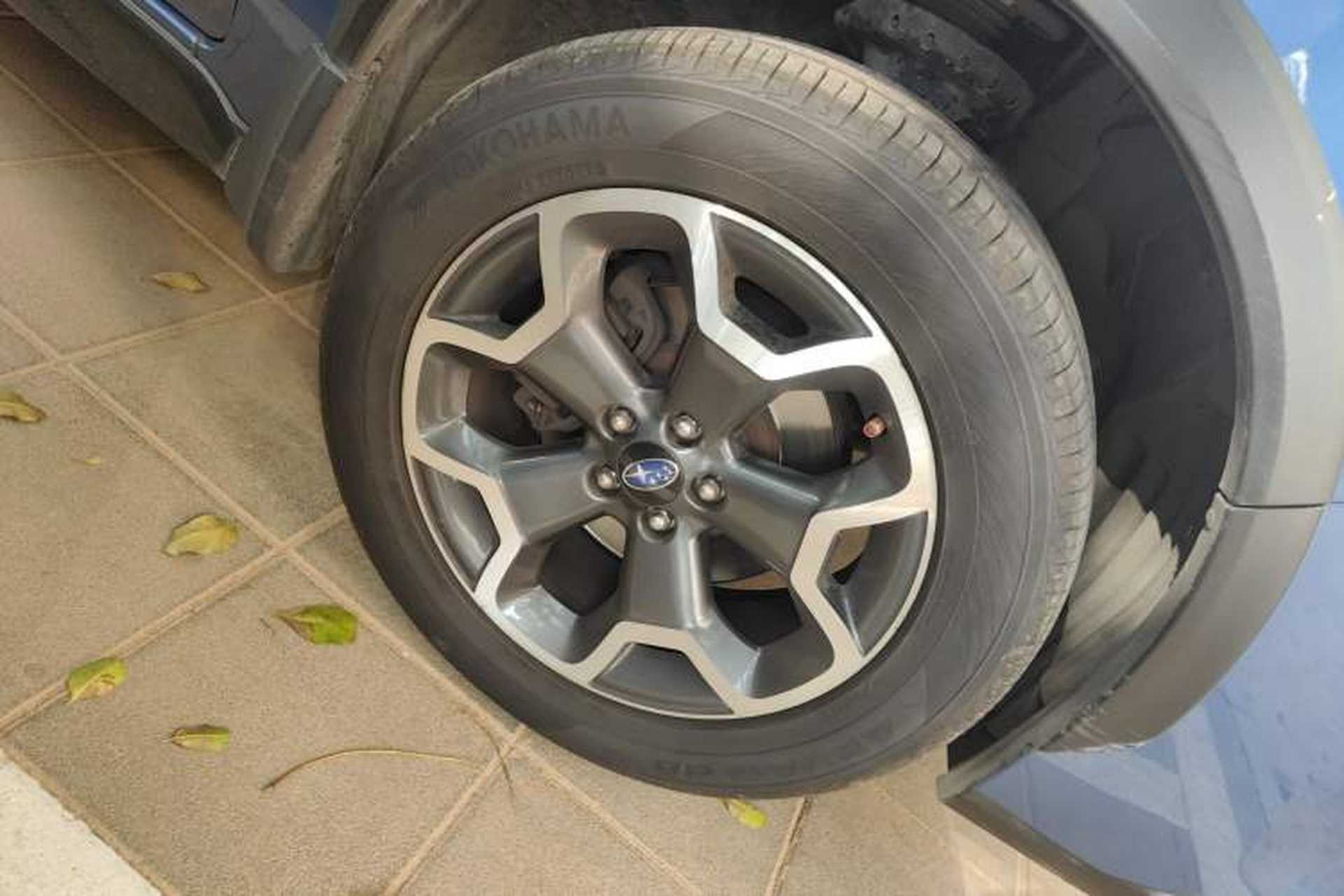 Used Subaru XV 2015 2.0i Special Edition Sport Model Right Front Wheel Hub