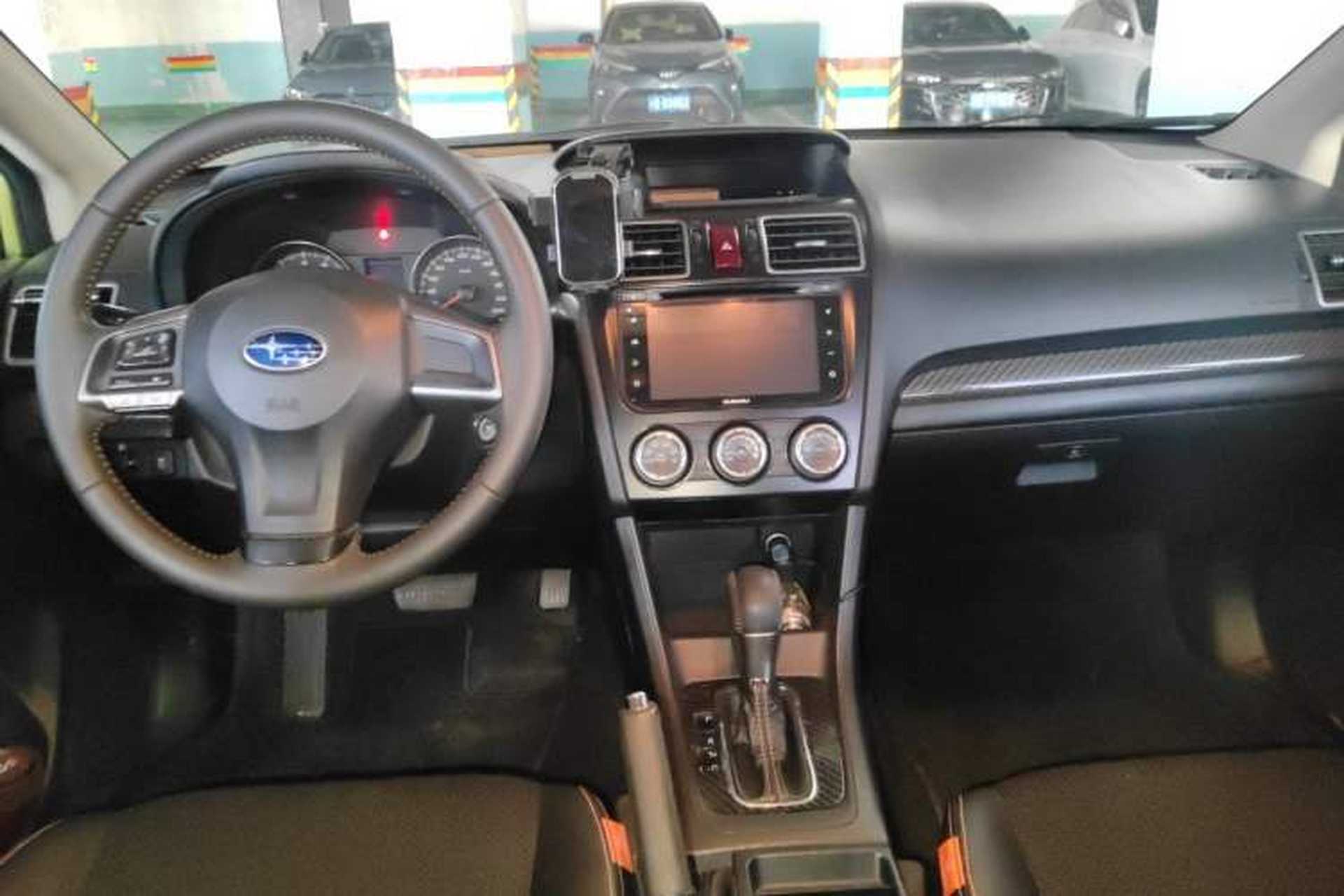 Used Subaru XV 2015 2.0i Special Edition Sport Model Center Console