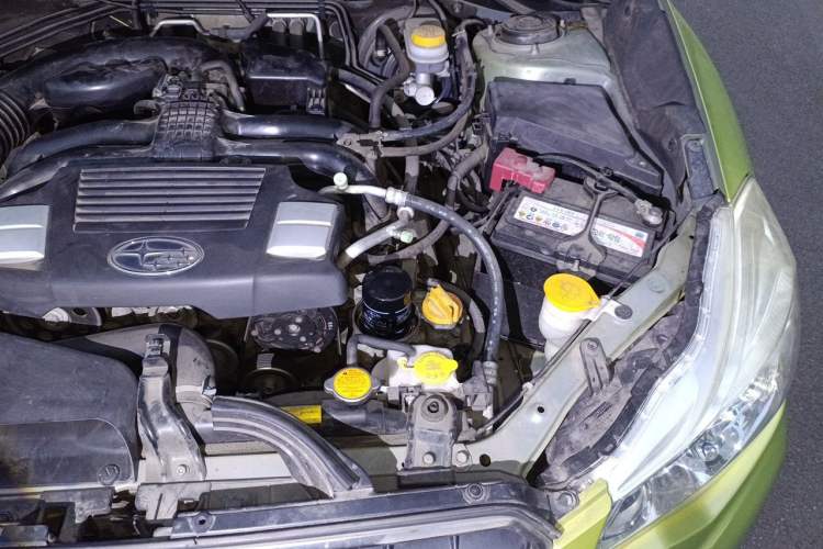 Used Subaru XV 2015 2.0i Special Edition Sport Model Engine Bay Left
