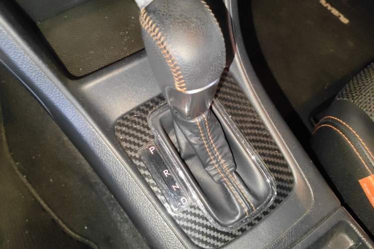 Used Subaru XV 2015 2.0i Special Edition Sport Model Gear Lever