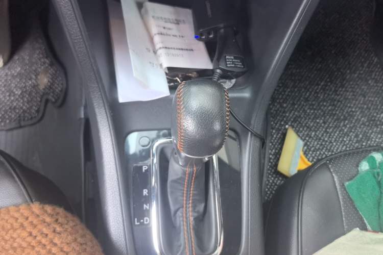 Used Subaru XV 2015 2.0i Special Edition Sport Model Gear Lever