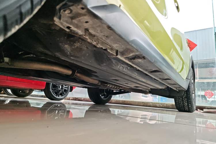 Used Subaru XV 2015 2.0i Special Edition Sport Model Left Side Sill