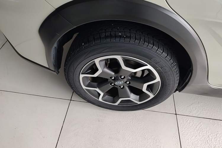 Used Subaru XV 2015 2.0i Special Edition Sport Model Right Rear Wheel Hub