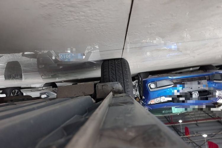 Used Subaru XV 2015 2.0i Special Edition Sport Model Right Side Sill