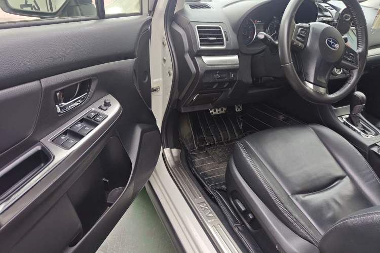 Used Subaru XV 2015 2.0i Luxury Edition Driver Seat