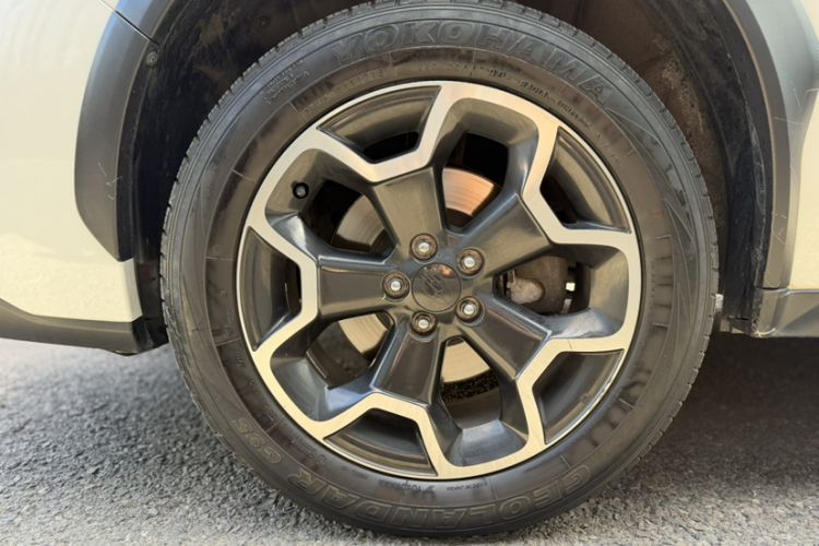 Used Subaru XV 2015 2.0i Elite Edition Exterior 8