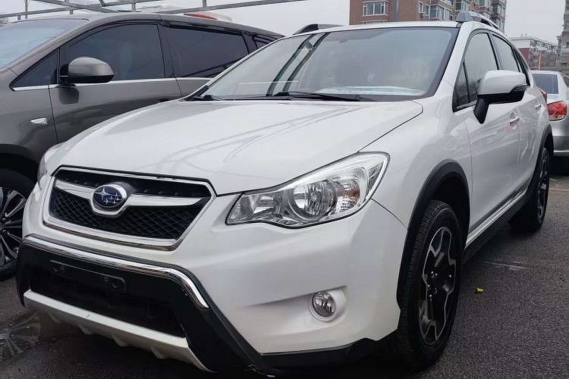 Used Subaru XV 2015 2.0i Elite Edition Front Left 45 Deg