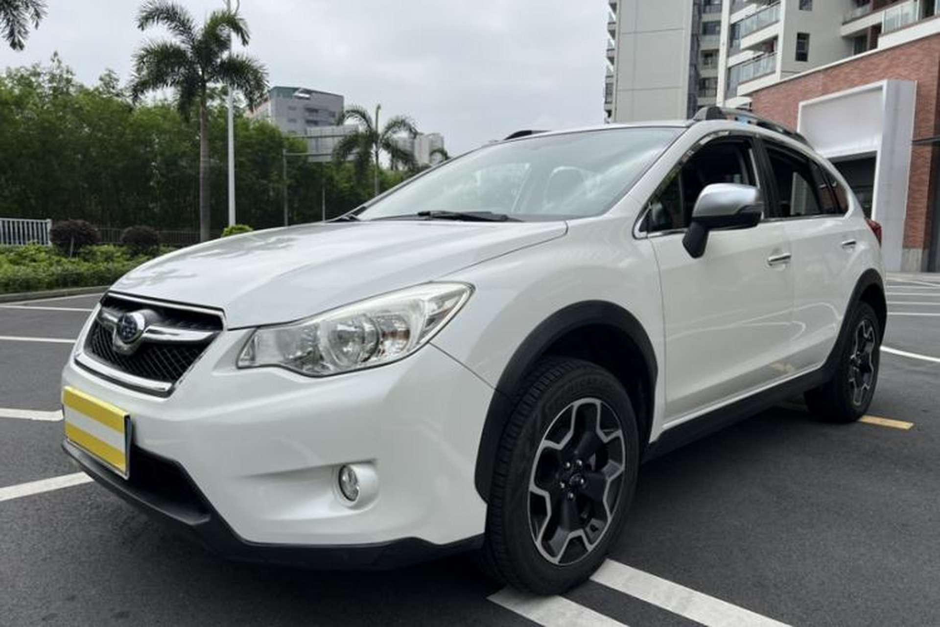Used Subaru XV 2015 2.0i Special Edition Sport Model Front Left 45 Deg
