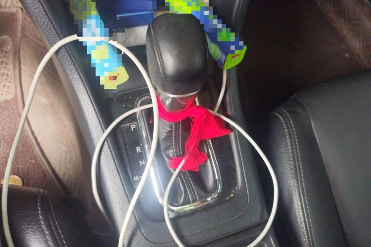 Used Subaru XV 2015 2.0i Luxury Edition Gear Lever