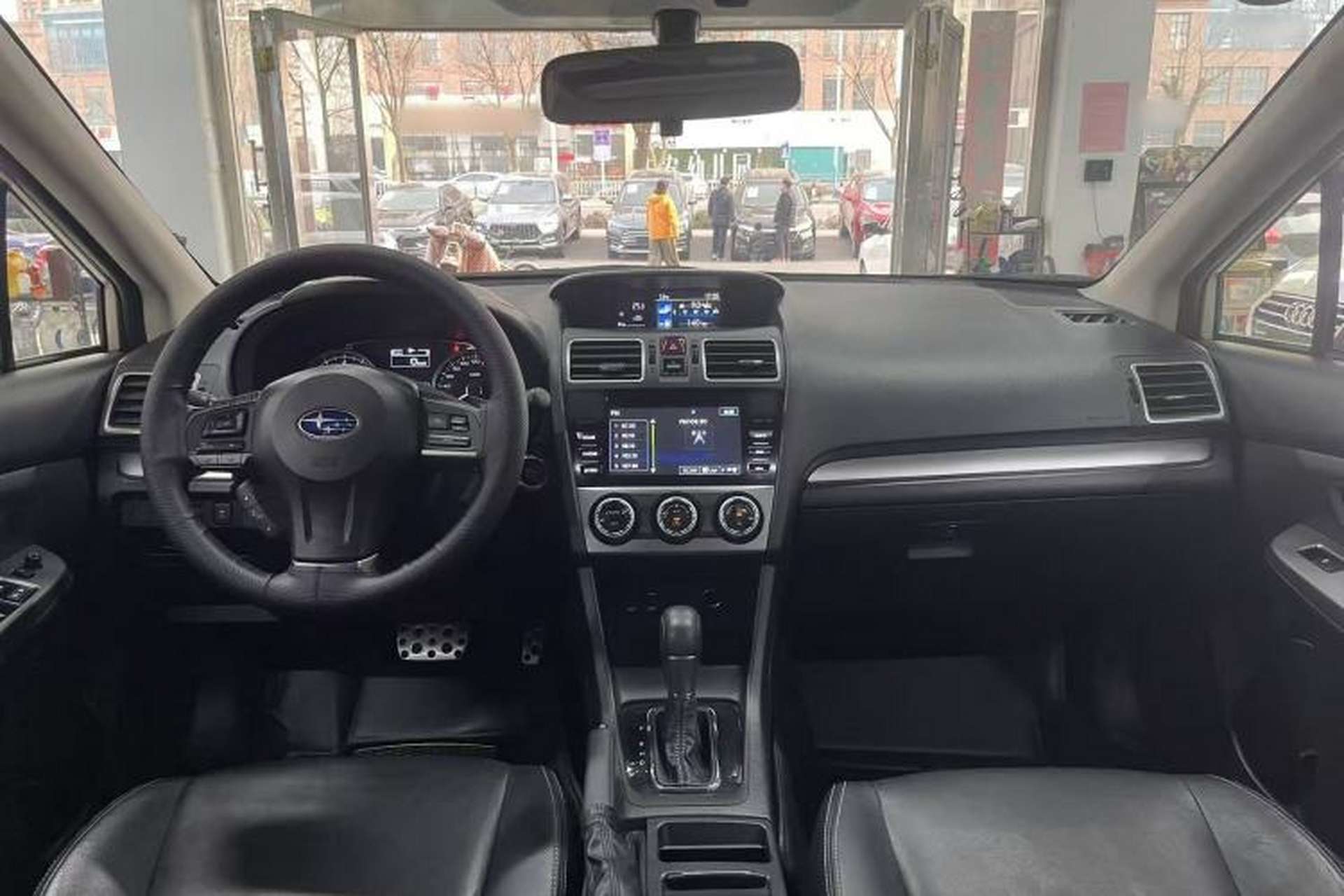 Used Subaru XV 2015 2.0i Luxury Edition Interior 3