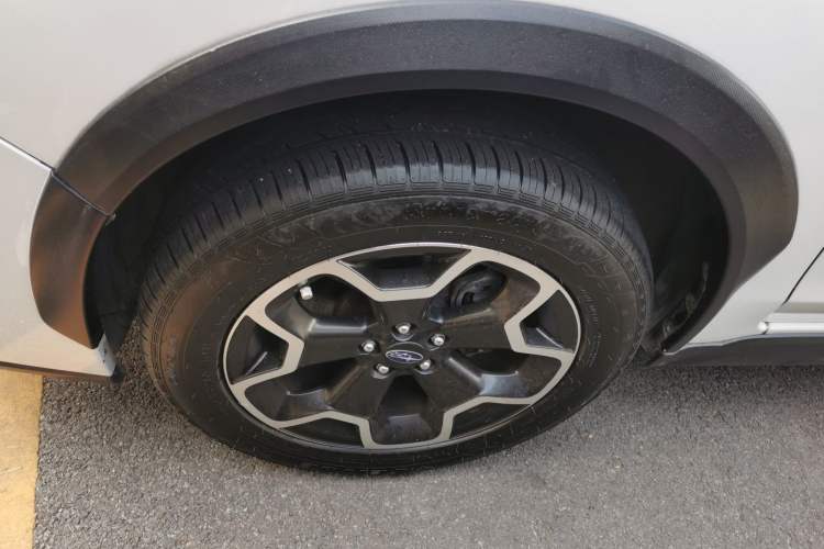 Used Subaru XV 2015 2.0i Special Edition Sport Model Left Front Wheel Hub
