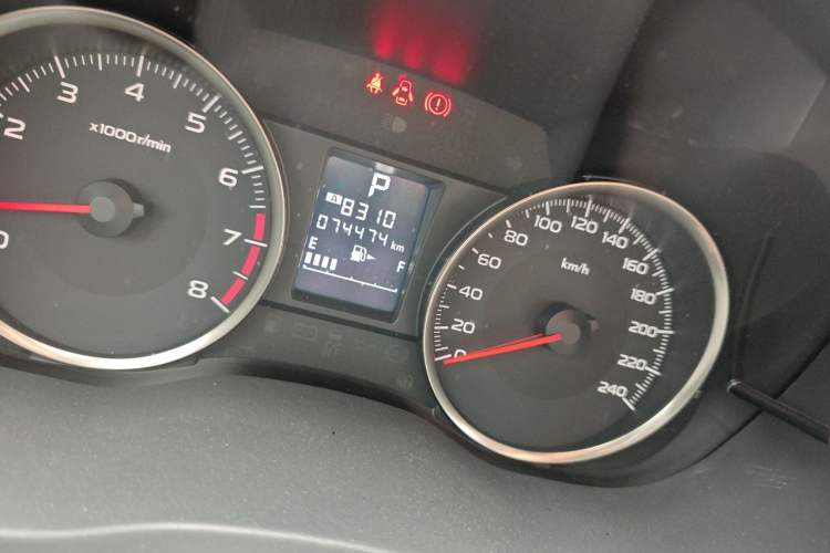 Used Subaru XV 2015 2.0i Special Edition Sport Model Odometer Close Up