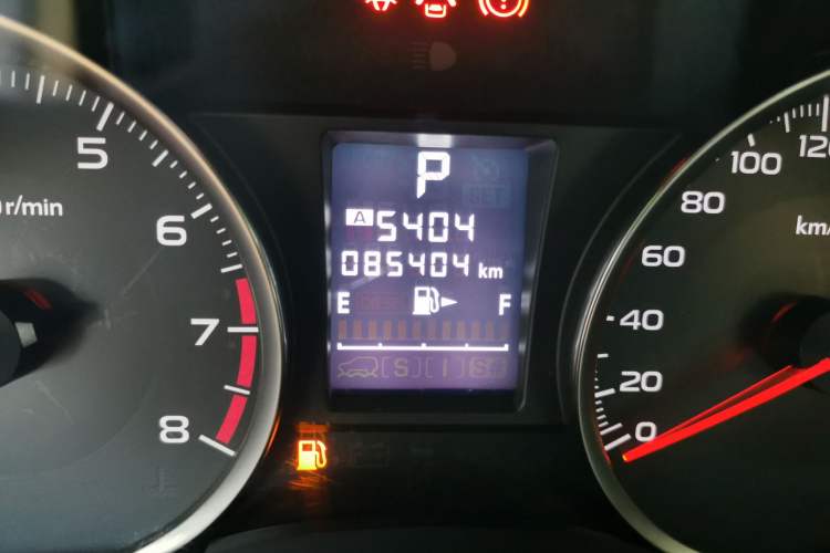 Used Subaru XV 2015 2.0i Special Edition Sport Model Odometer Close Up