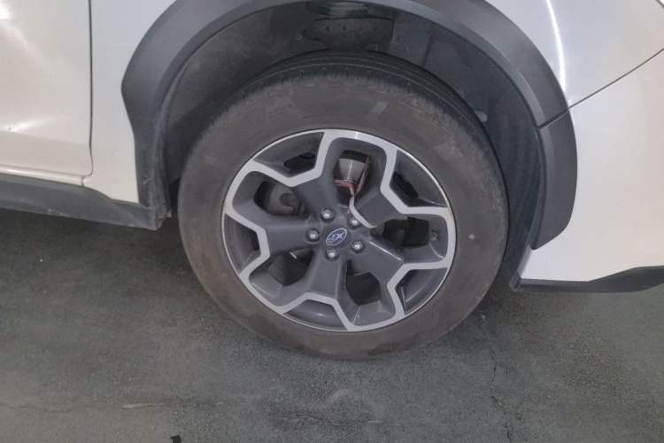 Used Subaru XV 2015 2.0i Special Edition Sport Model Right Front Wheel Hub