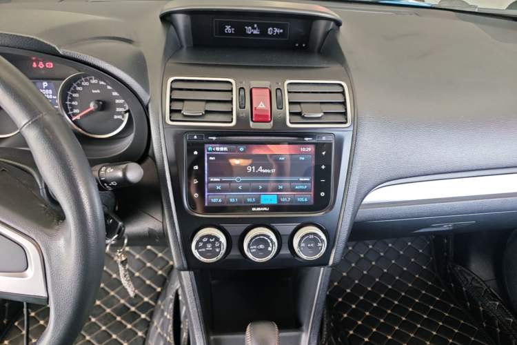 Used Subaru XV 2016 2.0i Comfort Navigation Edition Audio And AC Panel