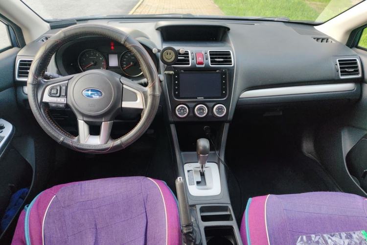 Used Subaru XV 2016 2.0i Comfort Navigation Edition Center Console