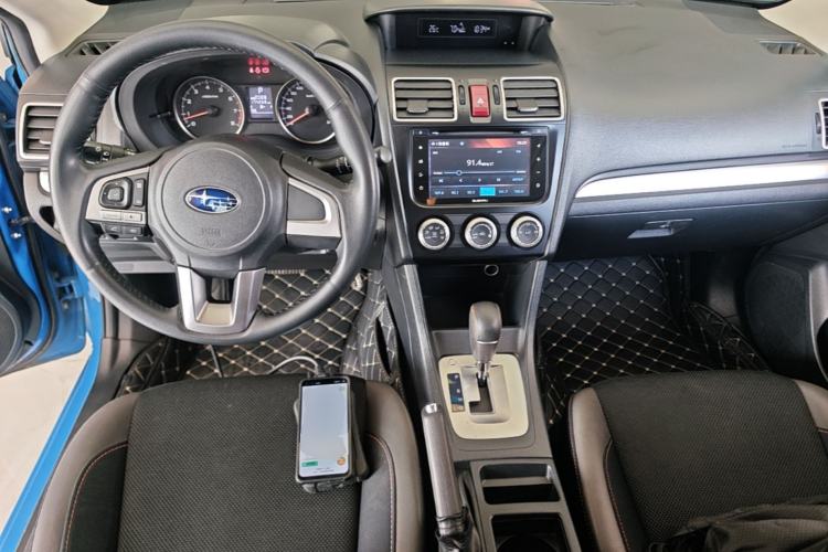 Used Subaru XV 2016 2.0i Comfort Navigation Edition Center Console