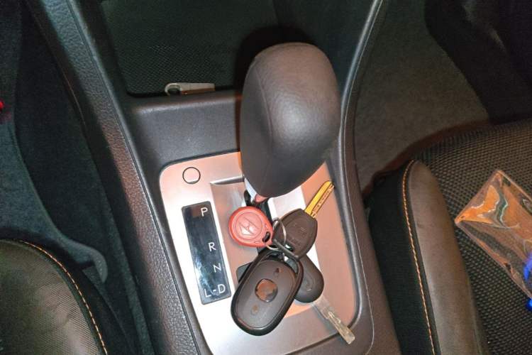 Used Subaru XV 2016 2.0i Ambition Edition Gear Lever