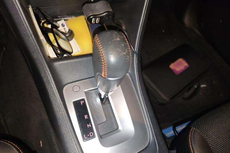 Used Subaru XV 2016 2.0i Comfort Navigation Edition Gear Lever